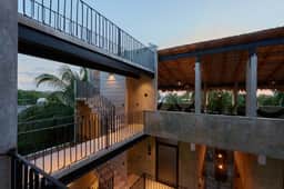Beachside Stylish Twin Suite w/ Pool Access