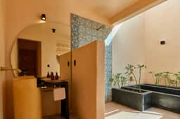 Rooftop Ocean Views & Pool - Casa Zpada Suite