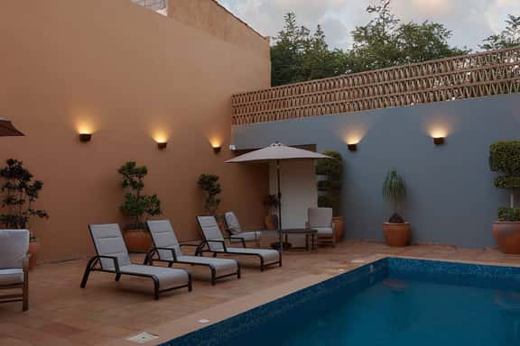 Serene King Room w/ Pool View in Historic Center - Image 1