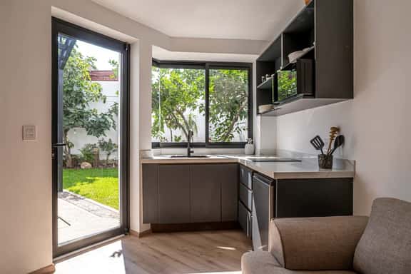 Chic Private Suite Near Oaxaca's Historic Center - Image 1