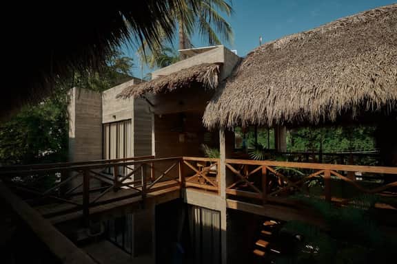 Contemporary Villa Near The Beach
