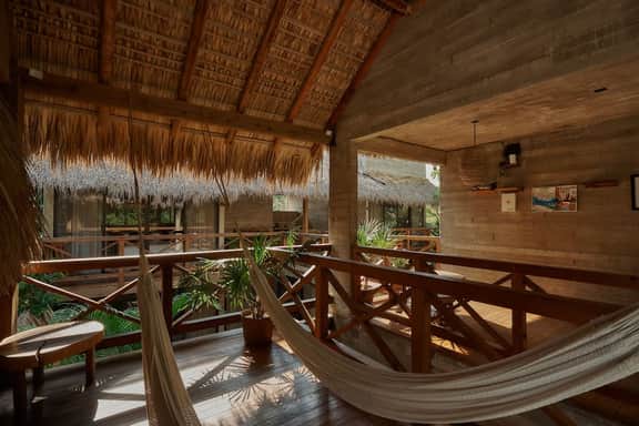 Contemporary Villa Near The Beach