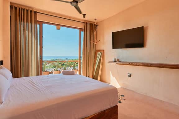 Rooftop Ocean Views & Pool - Casa Zpada Suite