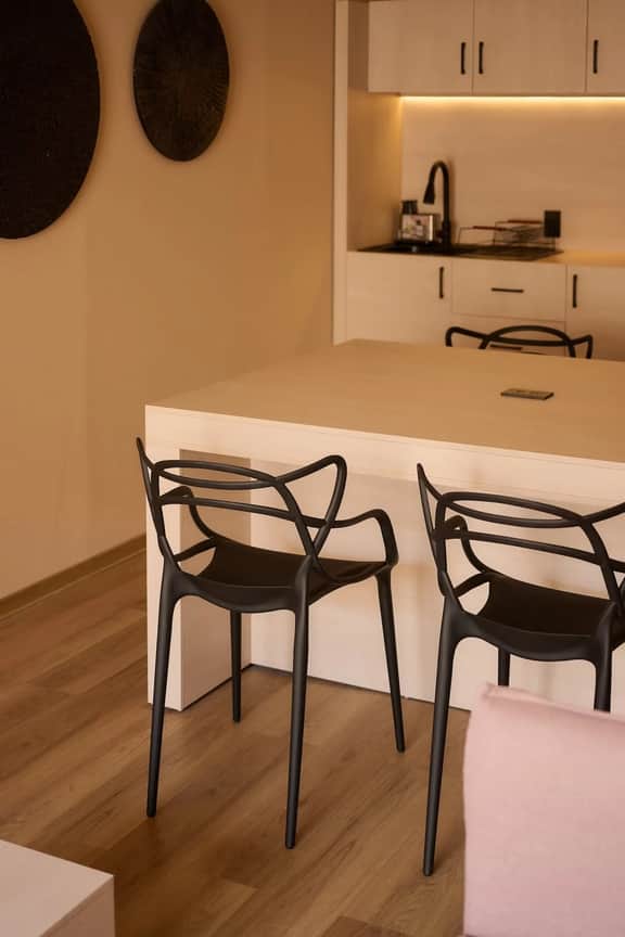 Stylish King Apartment in Oaxaca's Reforma District