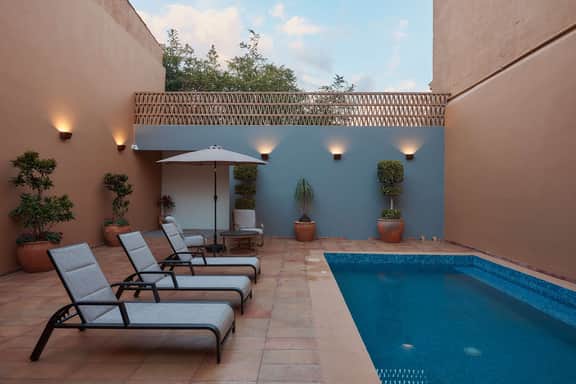 Serene King Room w/ Pool View in Historic Center