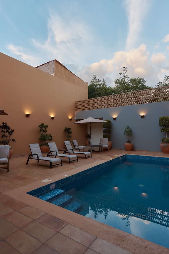 Serene King Room w/ Pool View in Historic Center